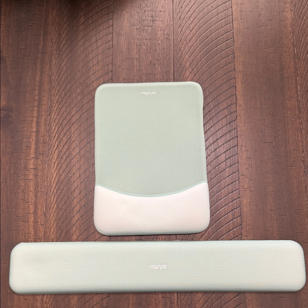 Mosiso Green and White Memory Foam Ergonomic Mouse Pad and Wrist Rest - NEW